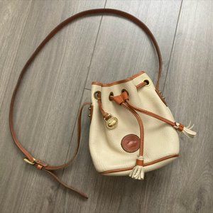 Vintage Dooney & Bourke All Weather Drawstring Bag